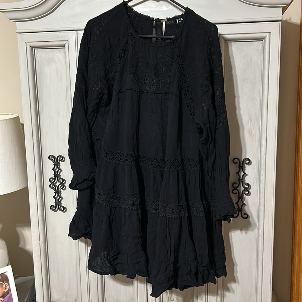 FREE PEOPLE Piece of Your Heart Swing Dress. Bulk purchasing available!